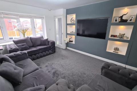48 Crantock Drive, Stalybridge, SK15 3HH