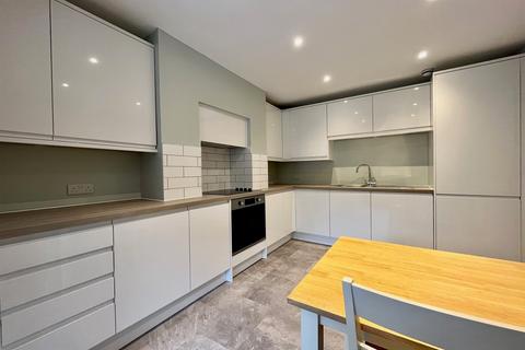 5 bedroom terraced house to rent - Aston Street, Cowley, Oxford, OX4