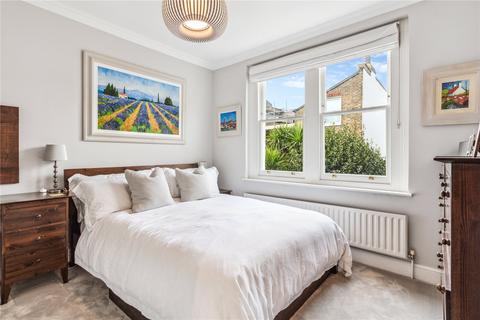 2 bedroom house for sale - Broxash Road, SW11