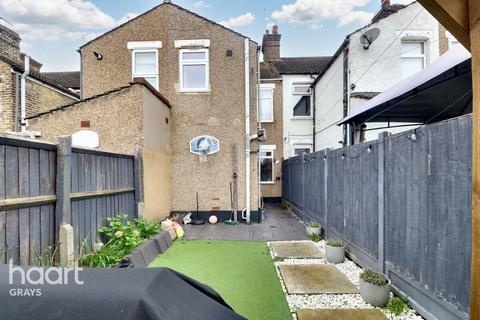 3 bedroom terraced house for sale, Richmond Road, Grays