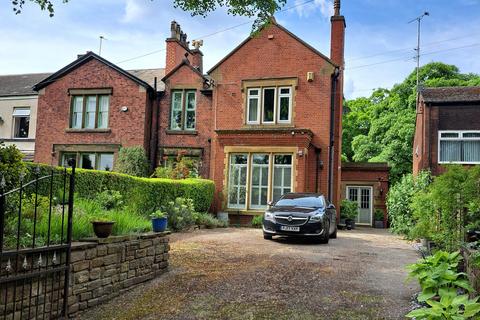 4 bedroom end of terrace house for sale, The Gables, Woodend Lane, Hyde