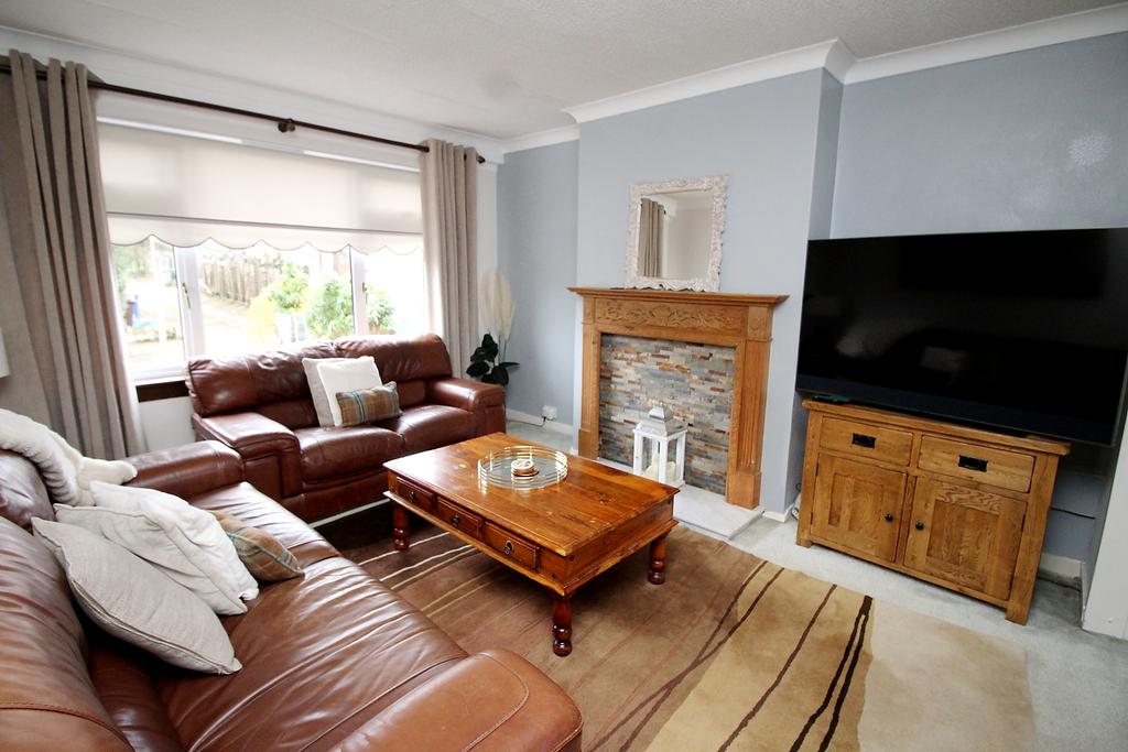 Park Avenue, Balloch G83 3 bed semidetached house for sale £207,000