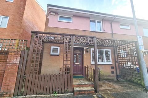 3 bedroom end of terrace house for sale, Drybrook Close, Longsight