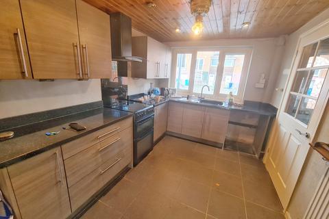 3 bedroom end of terrace house for sale, Drybrook Close, Longsight