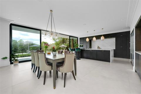 19 Riverside Drive, Esher, KT10 8PG