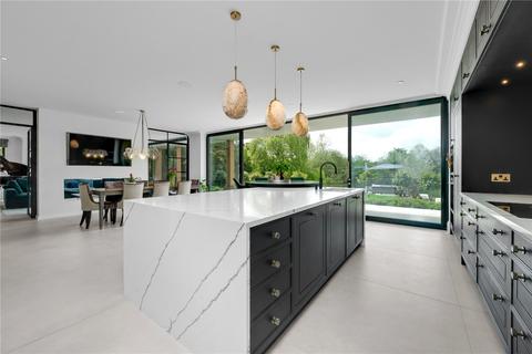 19 Riverside Drive, Esher, KT10 8PG