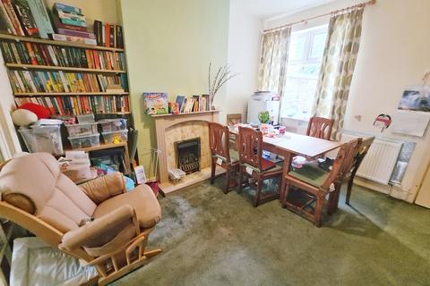 19 Forest Range, Manchester, M19 2ES