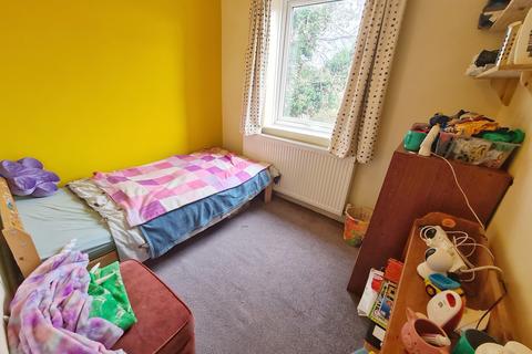 19 Forest Range, Manchester, M19 2ES