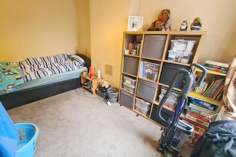 19 Forest Range, Manchester, M19 2ES