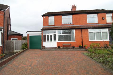 42 Ernocroft Road, Marple Bridge, Stockport, SK6 5DY
