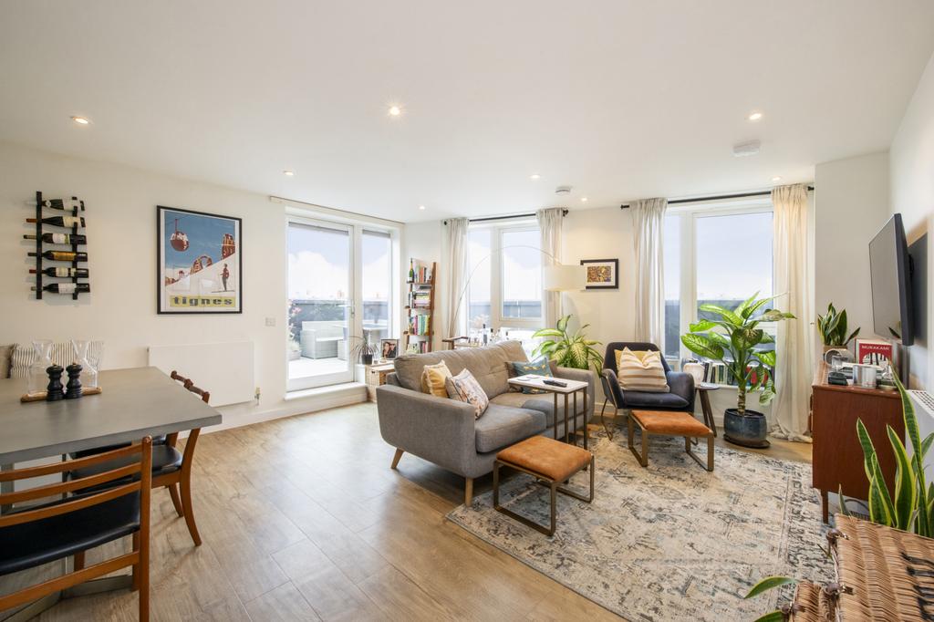 243 Rye Lane, Peckham, SE15 3 bed flat - £725,000