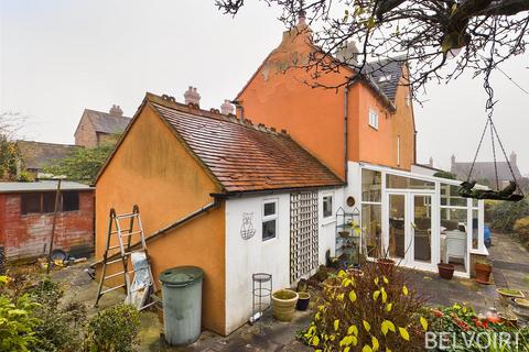 5 bedroom detached house for sale, School Street, Telford TF2