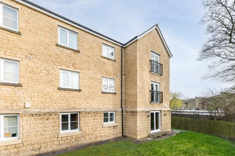 1 bedroom flat for sale, Ling Court, Menston, Ilkley, West Yorkshire, LS29