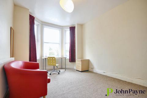 3 bedroom terraced house to rent, Coniston Road, Earlsdon, Coventry, CV5