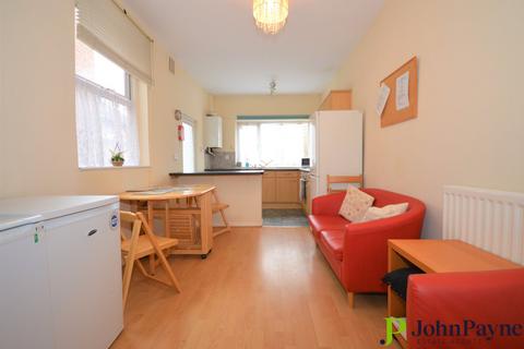 3 bedroom terraced house to rent, Coniston Road, Earlsdon, Coventry, CV5