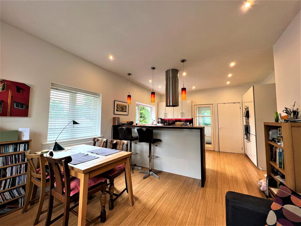 Dining Room.jpg