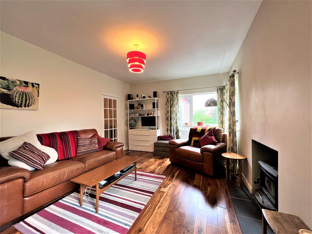 Lounge Photo 3.jpg