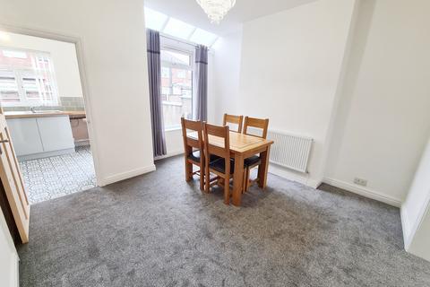 6 Rushden Road, Manchester, M19 3FW