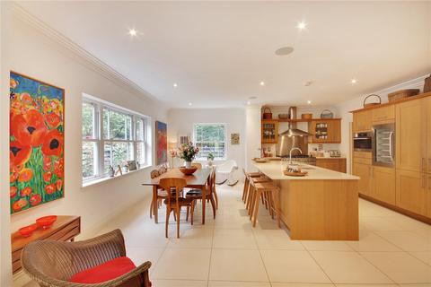 Ferndown House Furzefield Chase, Dormans Park, East Grinstead, RH19 2LY