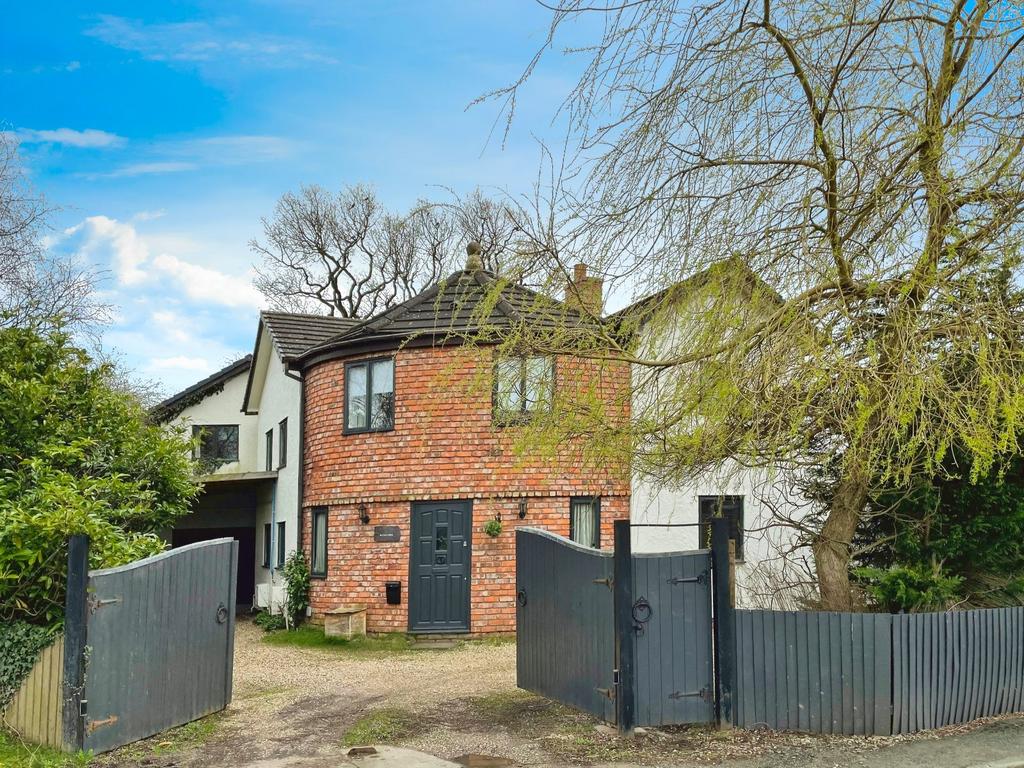 Hawarden Road, Hope, Wrexham, LL12 4 bed detached house for sale £475,000
