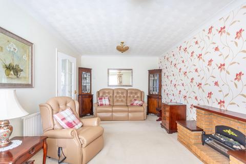 32 Anglian Way, Hopton, Great Yarmouth, NR31 9DB
