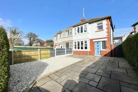 3 bedroom semi-detached house for sale - Fleetwood Road North, Thornton FY5