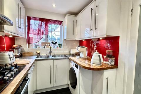 3 bedroom end of terrace house for sale - Radcliffe Way, Bracknell, Berkshire, RG42