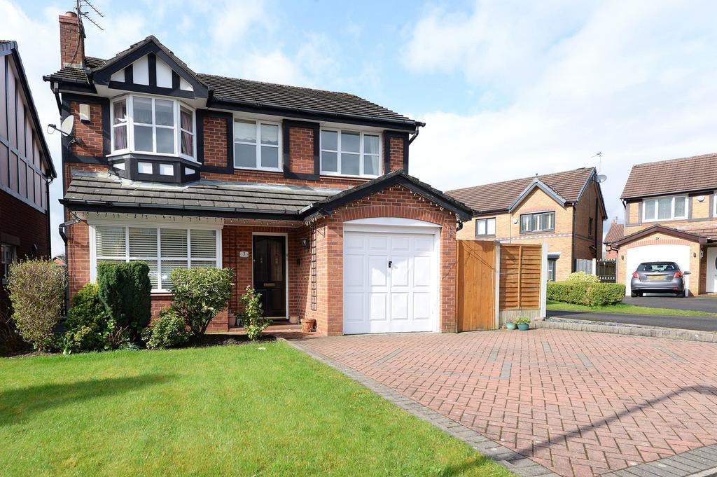 Canterbury Close, Dukinfield SK16 4 bed detached house £359,995