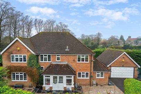 5 bedroom detached house for sale, Manor Road, Penn, HP10
