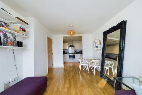 1 bedroom apartment for sale, London E8