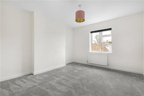 3 bedroom apartment for sale, High Street, Ripley, Woking, Surrey, GU23