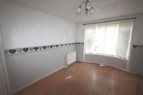 3 bedroom flat for sale, Montford Avenue, Kings Park Glasgow G44