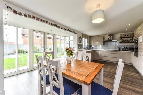 4 bedroom detached house for sale, Reeves Drive, Petersfield, Hampshire, GU31