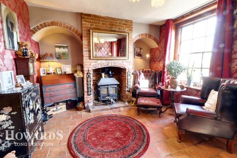Crackpot Cottage, 46 High Road, Needham, Harleston, IP20 9LB