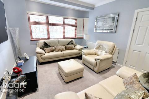 785 Eastern Avenue, Ilford, IG2 7RX