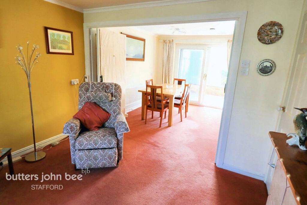 Elford Close, Stafford 2 bed detached bungalow for sale £230,000