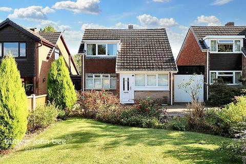 2 bedroom detached bungalow for sale, Elford Close, Stafford