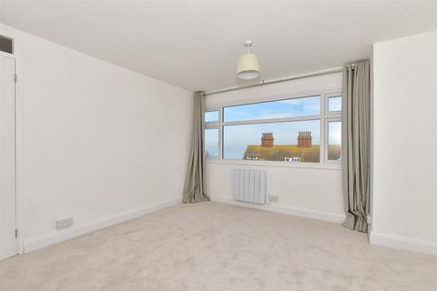 2 bedroom flat for sale, Dumpton Park Drive, Broadstairs, Kent