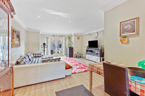 1, Sir John Court Vibia Close, Stanwell, Staines-upon-thames, TW19 7HR