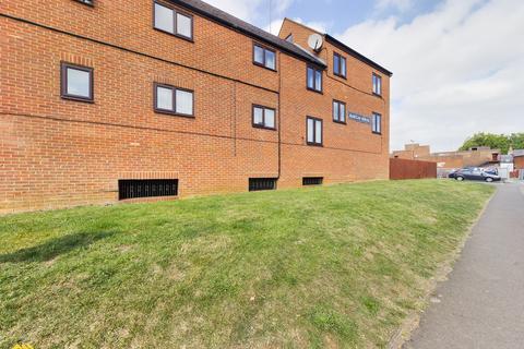 Christchurch Court, Banbury OX16