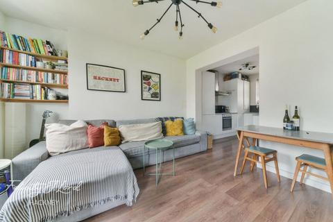 Flat 40, Capel House Loddiges Road, London, E9 7PL