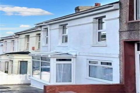 3 bedroom terraced house to rent, West Hill Road, Plymouth