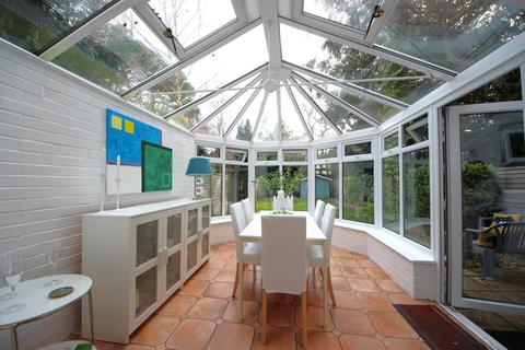 Flat 3, Isaacs House, 3 Cavendish Road, Bournemouth, BH1 1QX