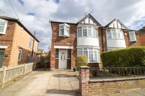 3 bedroom semi-detached house for sale, Queens Road, Leicester