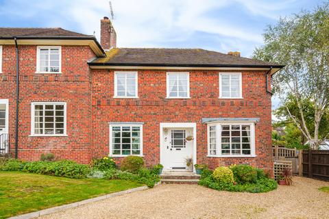 4 bedroom end of terrace house for sale, Ethelburt Avenue, Bassett Green, Southampton, Hampshire, SO16