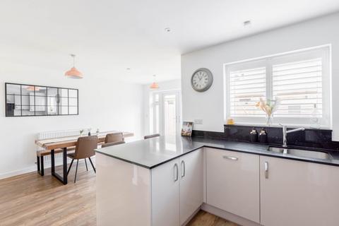 3 bedroom end of terrace house for sale, Heron Mews, Bourne End