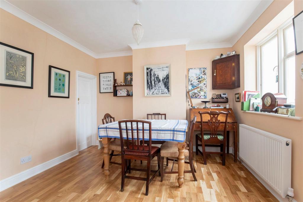 Welland Lodge Road, Pittville, Cheltenham, GL52 2 bed semidetached