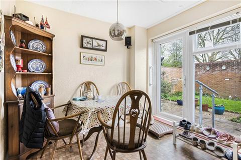 3 bedroom end of terrace house for sale, Middle Green, Staines-upon-Thames, Surrey, TW18