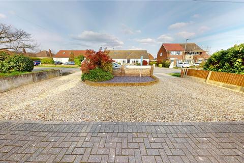 5 bedroom bungalow for sale, Central Avenue, Stanford-le-Hope, Essex, SS17