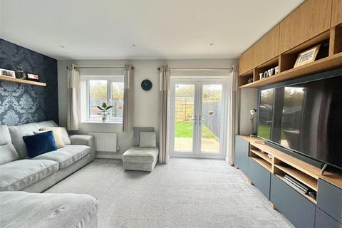 4 bedroom semi-detached house for sale, Hollyhock Way, Paignton TQ4